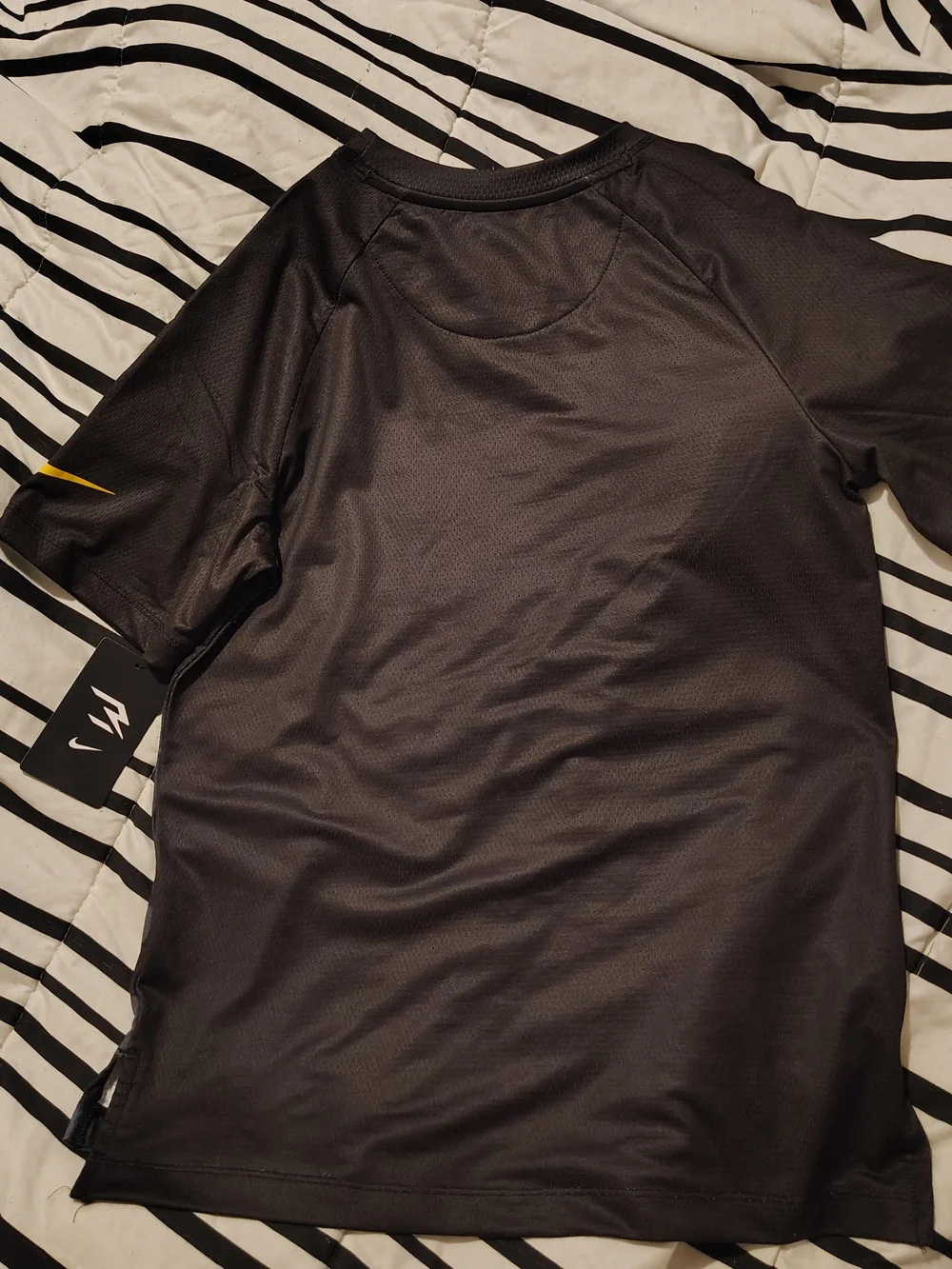 NWT Nike Black & Gray Camo Dri-FIT Athletic Shirt Boys Size Large